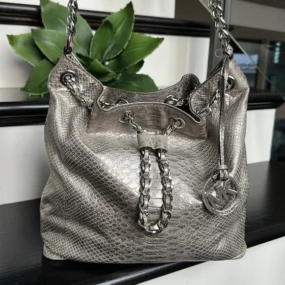 Michael Kors Metallic Silver Shoulder Bag - Picture 5 of 12